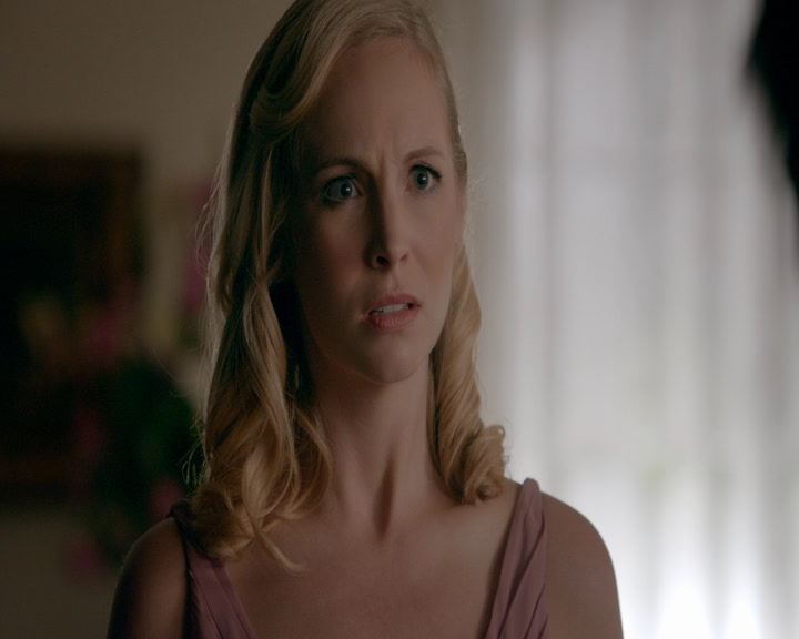 VampireDiaries-dot-nl_VampireDiaries-8x09TheSimpleIntimacyoftheNearTouch0672.jpg