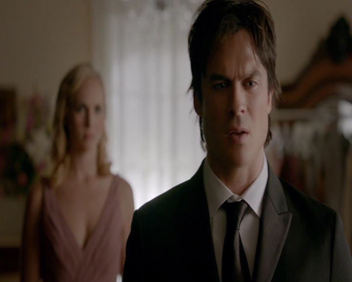 VampireDiaries-dot-nl_VampireDiaries-8x09TheSimpleIntimacyoftheNearTouch0678.jpg