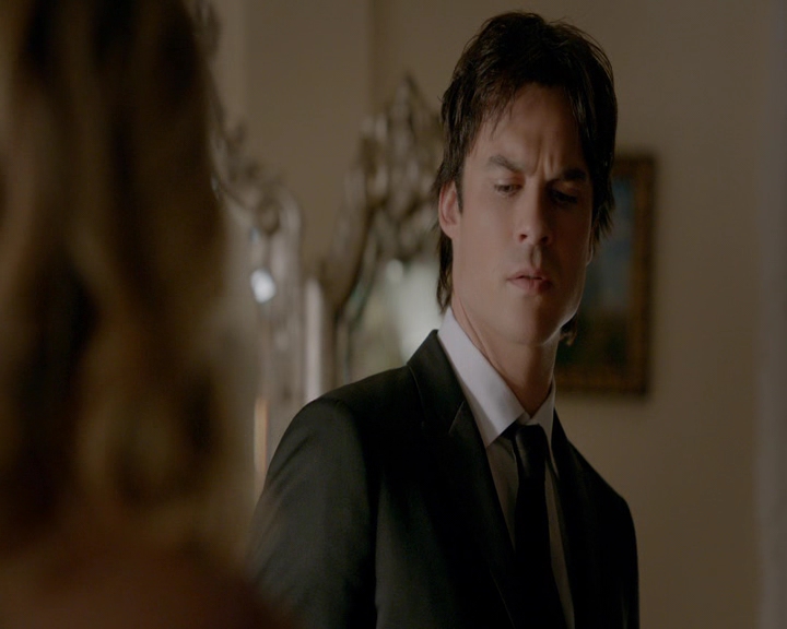 VampireDiaries-dot-nl_VampireDiaries-8x09TheSimpleIntimacyoftheNearTouch0689.jpg