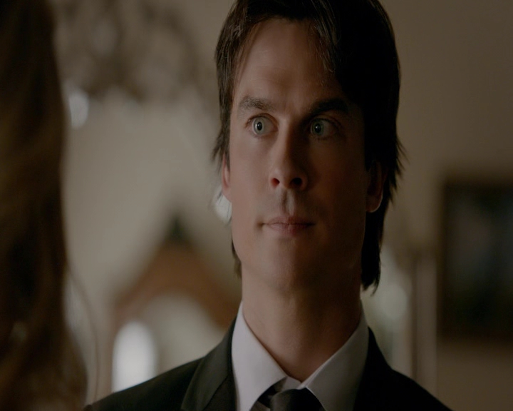 VampireDiaries-dot-nl_VampireDiaries-8x09TheSimpleIntimacyoftheNearTouch0709.jpg