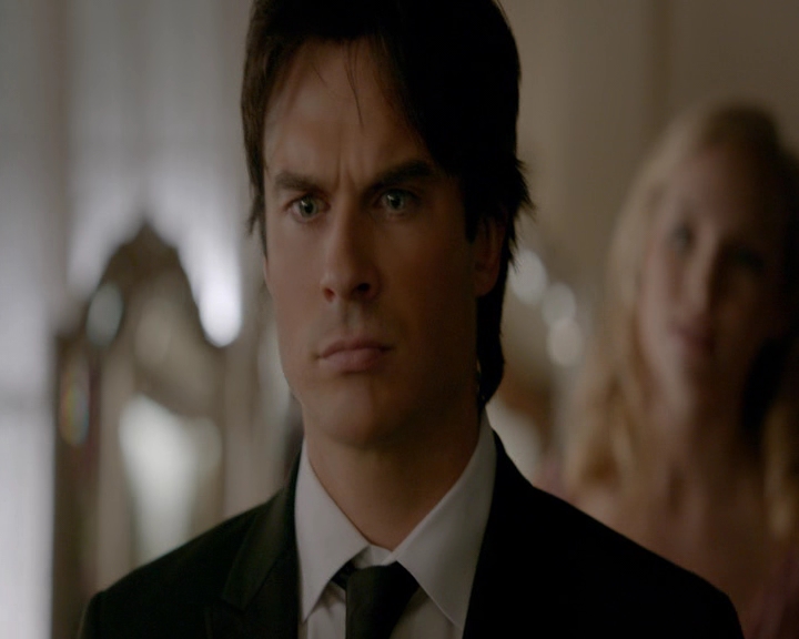 VampireDiaries-dot-nl_VampireDiaries-8x09TheSimpleIntimacyoftheNearTouch0721.jpg