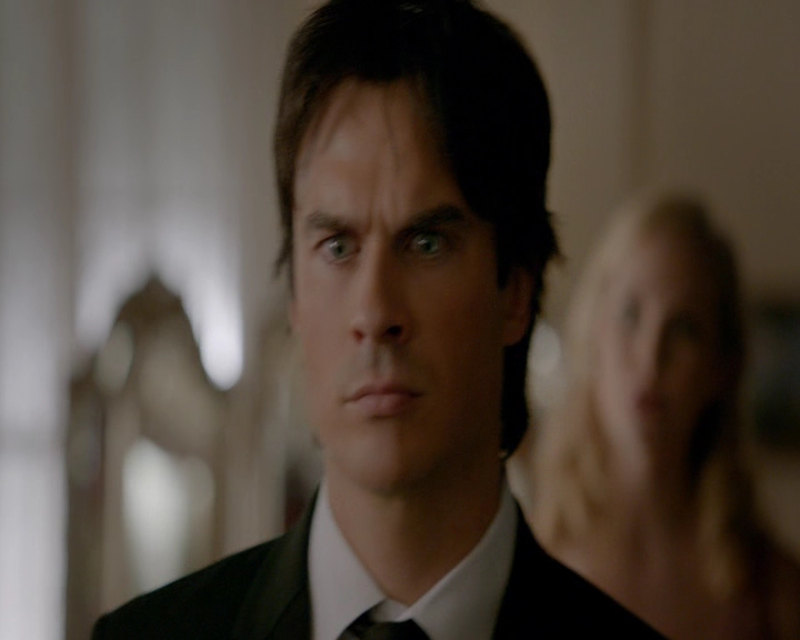 VampireDiaries-dot-nl_VampireDiaries-8x09TheSimpleIntimacyoftheNearTouch0722.jpg