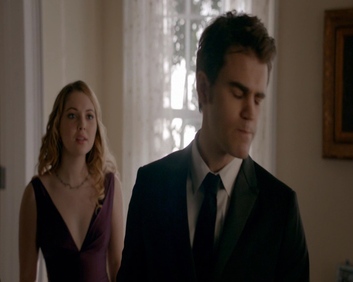 VampireDiaries-dot-nl_VampireDiaries-8x09TheSimpleIntimacyoftheNearTouch0740.jpg