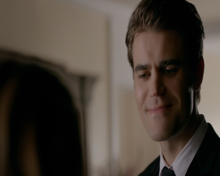 VampireDiaries-dot-nl_VampireDiaries-8x09TheSimpleIntimacyoftheNearTouch0751.jpg