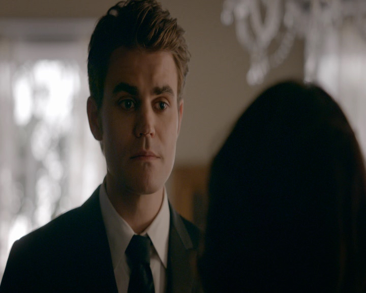 VampireDiaries-dot-nl_VampireDiaries-8x09TheSimpleIntimacyoftheNearTouch0792.jpg