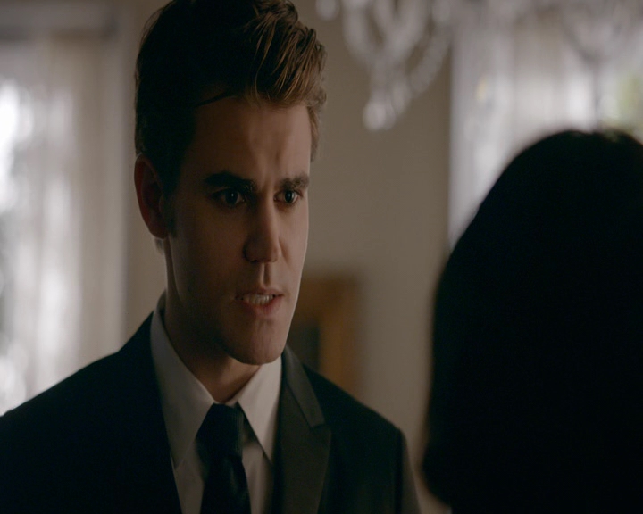 VampireDiaries-dot-nl_VampireDiaries-8x09TheSimpleIntimacyoftheNearTouch0798.jpg