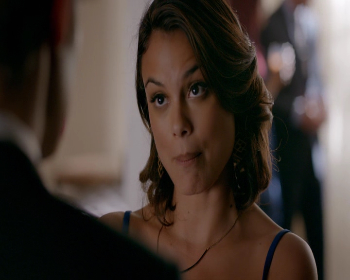 VampireDiaries-dot-nl_VampireDiaries-8x09TheSimpleIntimacyoftheNearTouch0811.jpg