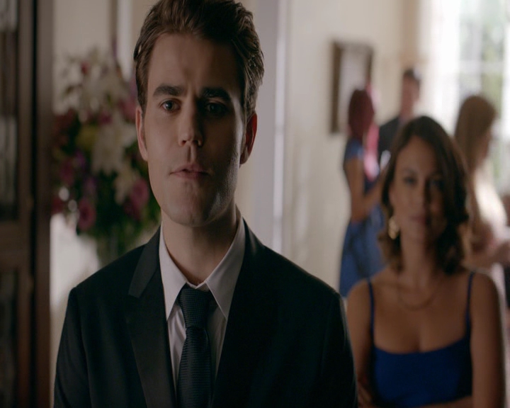 VampireDiaries-dot-nl_VampireDiaries-8x09TheSimpleIntimacyoftheNearTouch0820.jpg