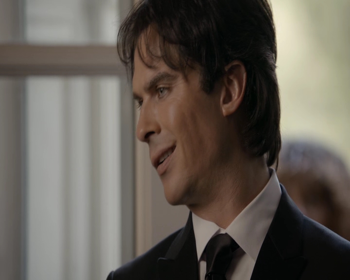 VampireDiaries-dot-nl_VampireDiaries-8x09TheSimpleIntimacyoftheNearTouch0929.jpg