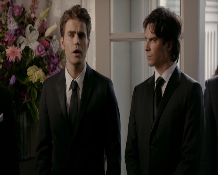 VampireDiaries-dot-nl_VampireDiaries-8x09TheSimpleIntimacyoftheNearTouch0933.jpg