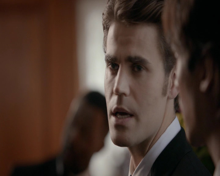 VampireDiaries-dot-nl_VampireDiaries-8x09TheSimpleIntimacyoftheNearTouch0950.jpg