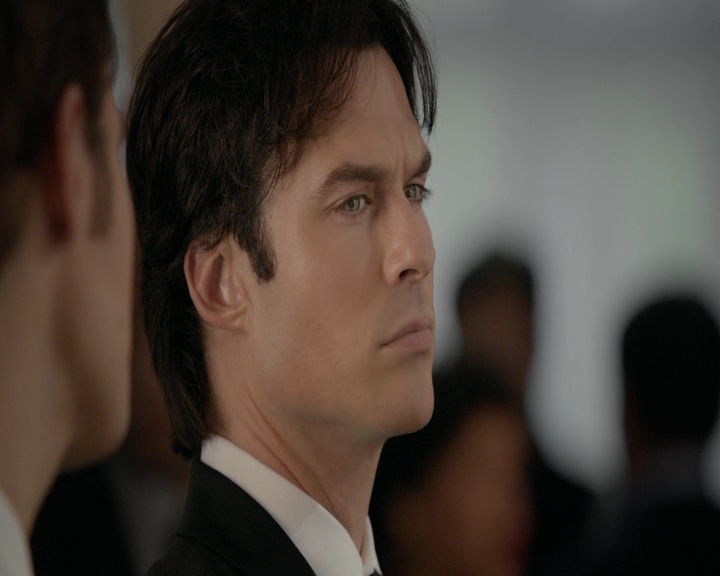 VampireDiaries-dot-nl_VampireDiaries-8x09TheSimpleIntimacyoftheNearTouch0975.jpg