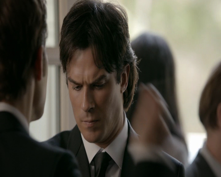 VampireDiaries-dot-nl_VampireDiaries-8x09TheSimpleIntimacyoftheNearTouch0983.jpg