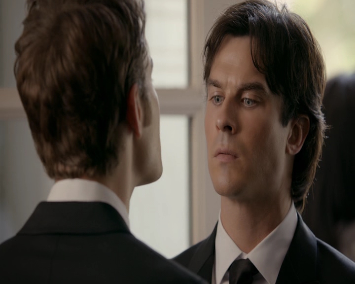 VampireDiaries-dot-nl_VampireDiaries-8x09TheSimpleIntimacyoftheNearTouch0997.jpg