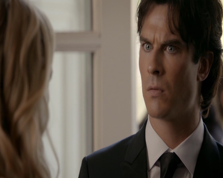 VampireDiaries-dot-nl_VampireDiaries-8x09TheSimpleIntimacyoftheNearTouch1011.jpg