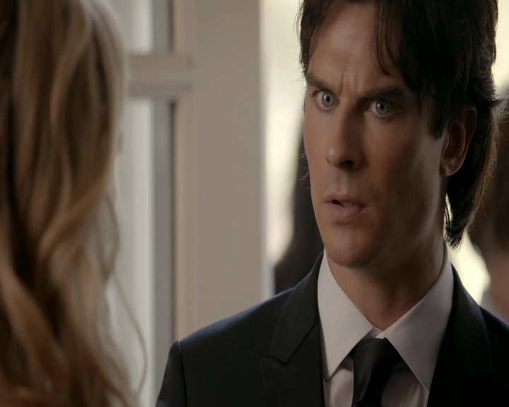 VampireDiaries-dot-nl_VampireDiaries-8x09TheSimpleIntimacyoftheNearTouch1013.jpg