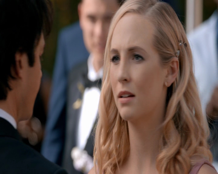 VampireDiaries-dot-nl_VampireDiaries-8x09TheSimpleIntimacyoftheNearTouch1068.jpg