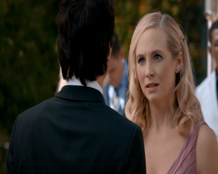 VampireDiaries-dot-nl_VampireDiaries-8x09TheSimpleIntimacyoftheNearTouch1135.jpg