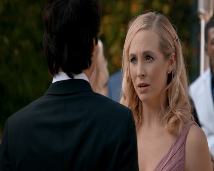 VampireDiaries-dot-nl_VampireDiaries-8x09TheSimpleIntimacyoftheNearTouch1136.jpg