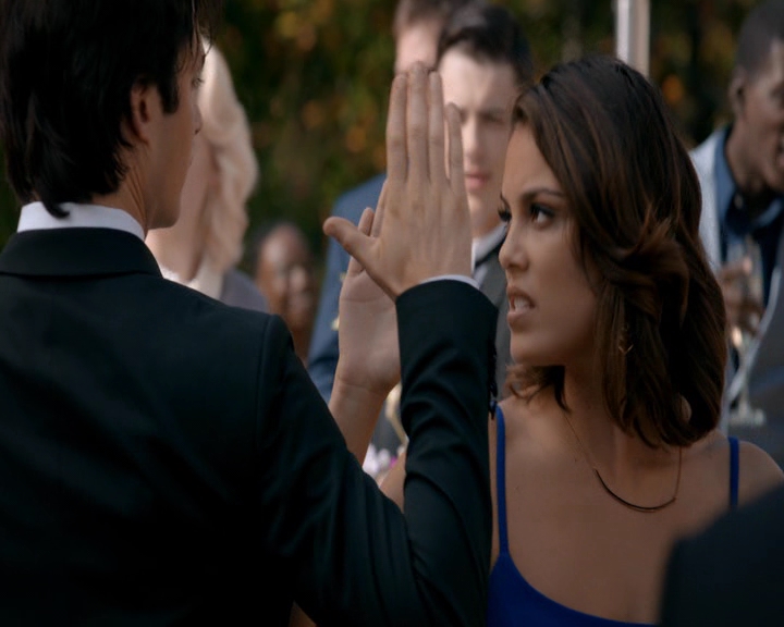 VampireDiaries-dot-nl_VampireDiaries-8x09TheSimpleIntimacyoftheNearTouch1193.jpg