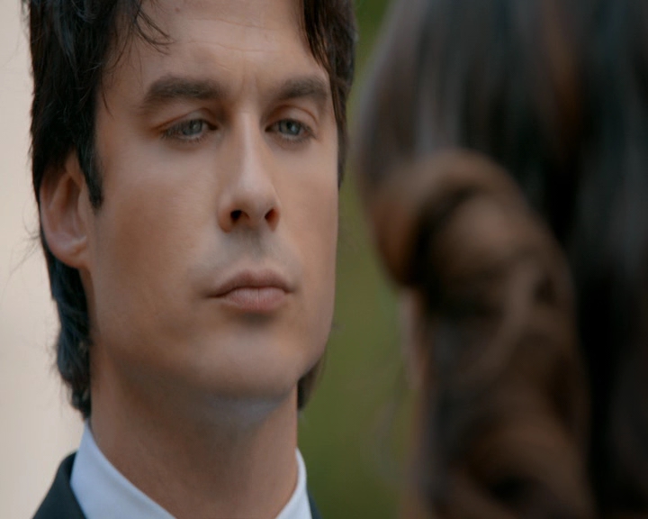 VampireDiaries-dot-nl_VampireDiaries-8x09TheSimpleIntimacyoftheNearTouch1219.jpg