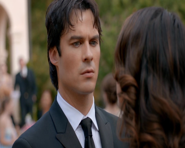 VampireDiaries-dot-nl_VampireDiaries-8x09TheSimpleIntimacyoftheNearTouch1267.jpg