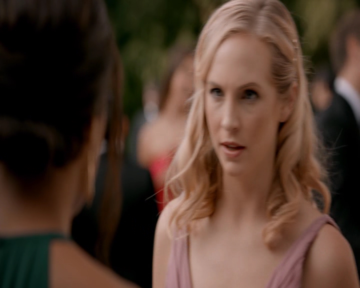 VampireDiaries-dot-nl_VampireDiaries-8x09TheSimpleIntimacyoftheNearTouch1349.jpg