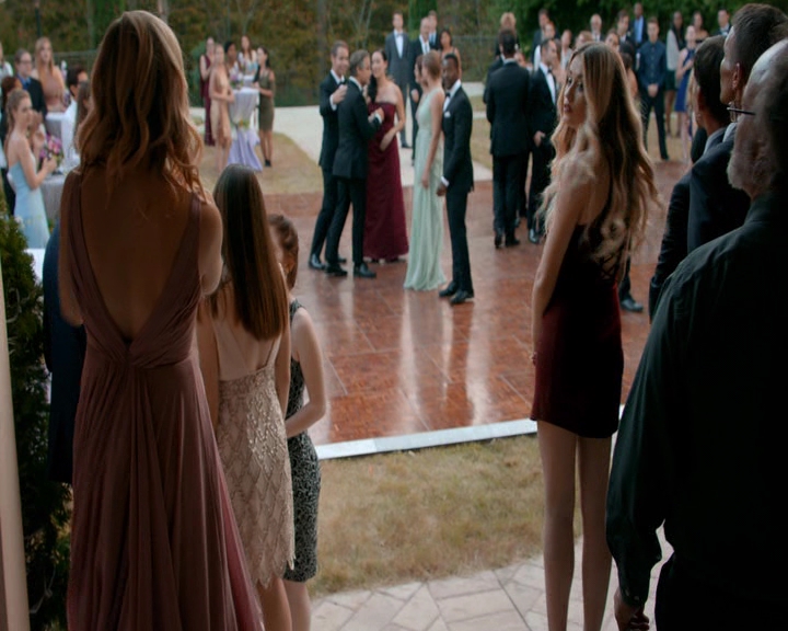 VampireDiaries-dot-nl_VampireDiaries-8x09TheSimpleIntimacyoftheNearTouch1356.jpg