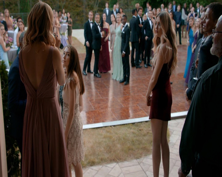 VampireDiaries-dot-nl_VampireDiaries-8x09TheSimpleIntimacyoftheNearTouch1357.jpg