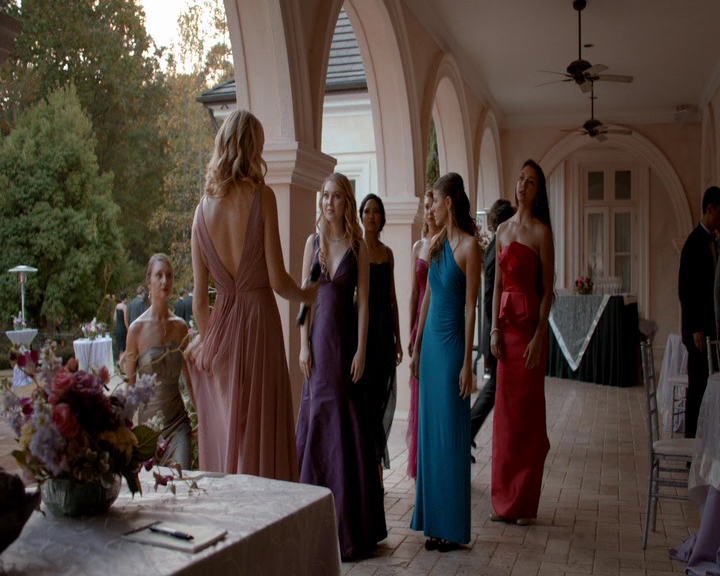 VampireDiaries-dot-nl_VampireDiaries-8x09TheSimpleIntimacyoftheNearTouch1375.jpg