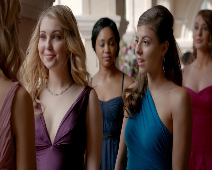 VampireDiaries-dot-nl_VampireDiaries-8x09TheSimpleIntimacyoftheNearTouch1384.jpg