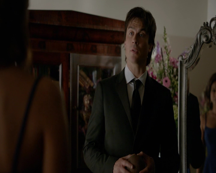 VampireDiaries-dot-nl_VampireDiaries-8x09TheSimpleIntimacyoftheNearTouch1403.jpg