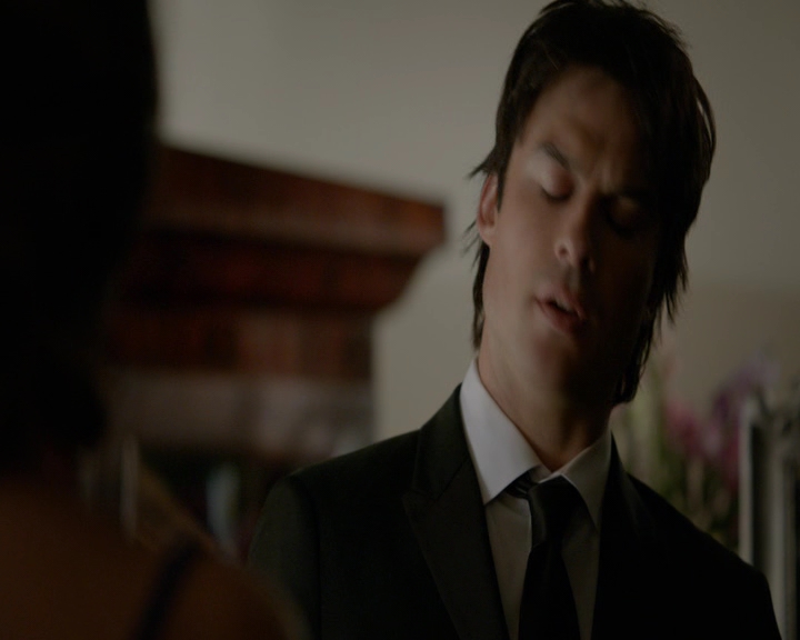 VampireDiaries-dot-nl_VampireDiaries-8x09TheSimpleIntimacyoftheNearTouch1410.jpg