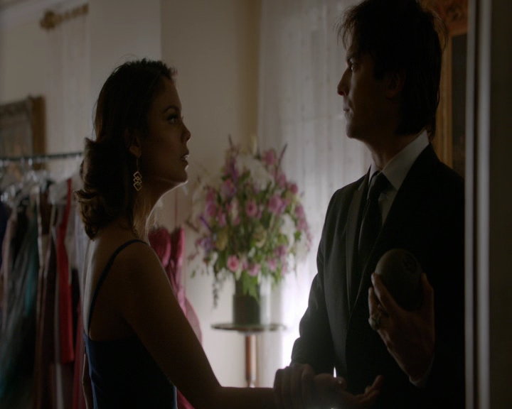 VampireDiaries-dot-nl_VampireDiaries-8x09TheSimpleIntimacyoftheNearTouch1415.jpg