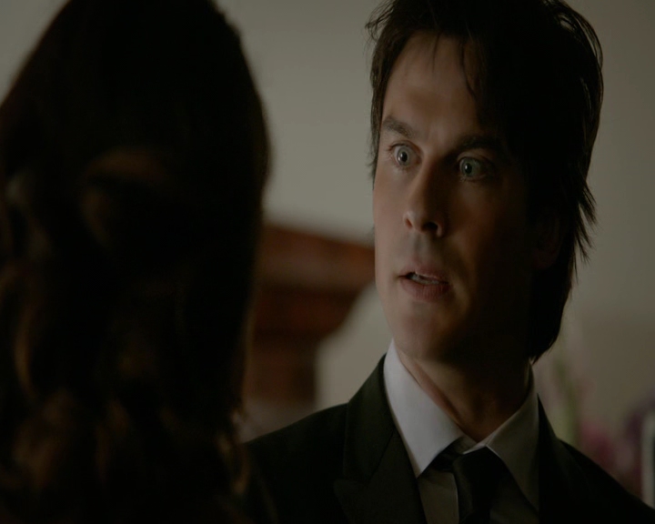 VampireDiaries-dot-nl_VampireDiaries-8x09TheSimpleIntimacyoftheNearTouch1420.jpg