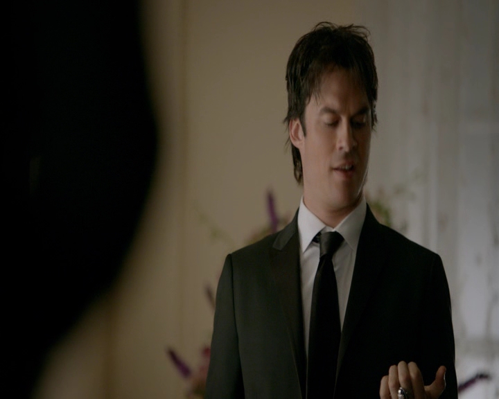 VampireDiaries-dot-nl_VampireDiaries-8x09TheSimpleIntimacyoftheNearTouch1514.jpg