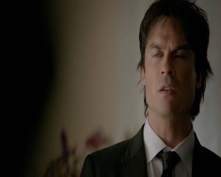 VampireDiaries-dot-nl_VampireDiaries-8x09TheSimpleIntimacyoftheNearTouch1528.jpg