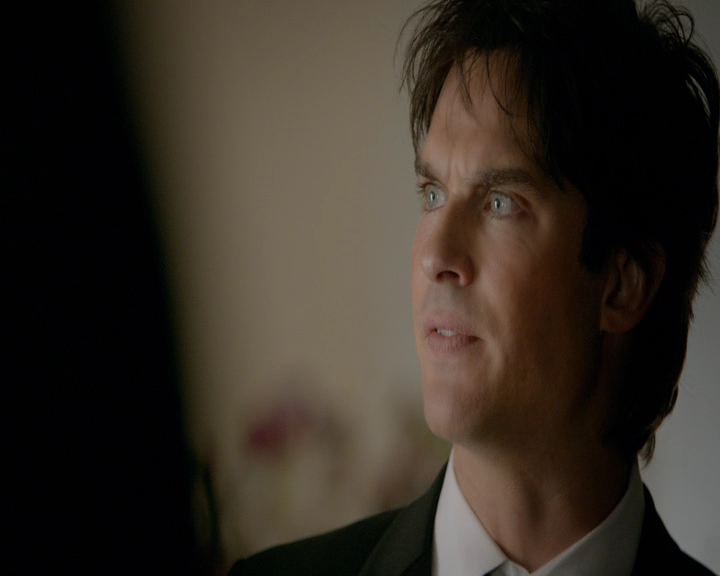 VampireDiaries-dot-nl_VampireDiaries-8x09TheSimpleIntimacyoftheNearTouch1542.jpg