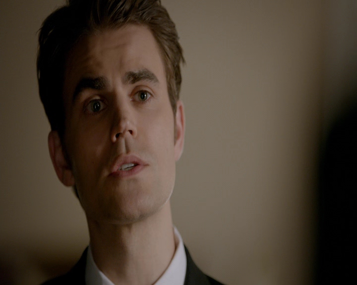 VampireDiaries-dot-nl_VampireDiaries-8x09TheSimpleIntimacyoftheNearTouch1543.jpg