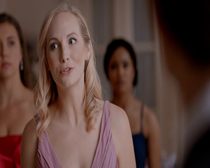 VampireDiaries-dot-nl_VampireDiaries-8x09TheSimpleIntimacyoftheNearTouch1624.jpg