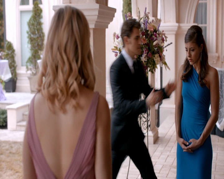 VampireDiaries-dot-nl_VampireDiaries-8x09TheSimpleIntimacyoftheNearTouch1634.jpg