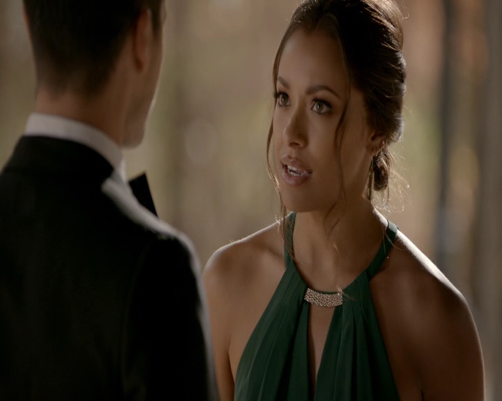 VampireDiaries-dot-nl_VampireDiaries-8x09TheSimpleIntimacyoftheNearTouch1678.jpg