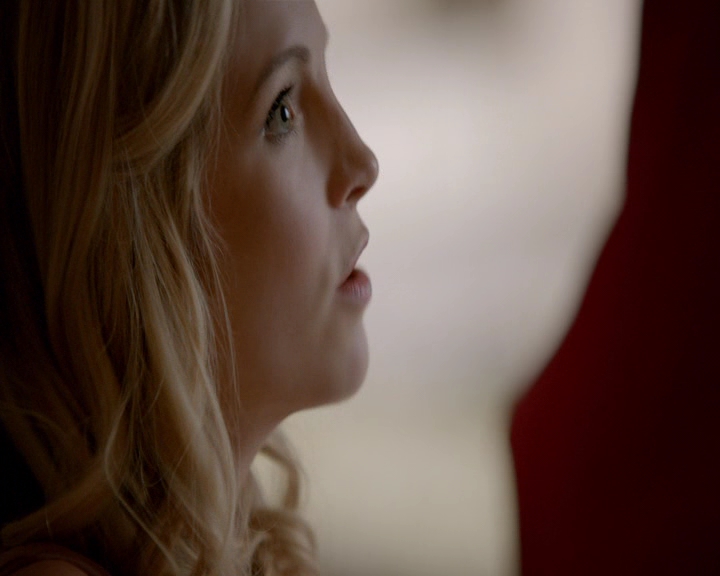 VampireDiaries-dot-nl_VampireDiaries-8x09TheSimpleIntimacyoftheNearTouch1754.jpg