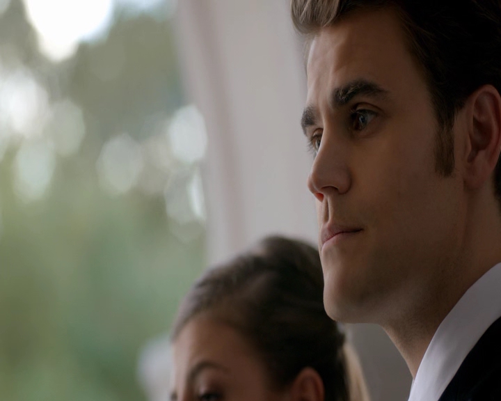 VampireDiaries-dot-nl_VampireDiaries-8x09TheSimpleIntimacyoftheNearTouch1765.jpg