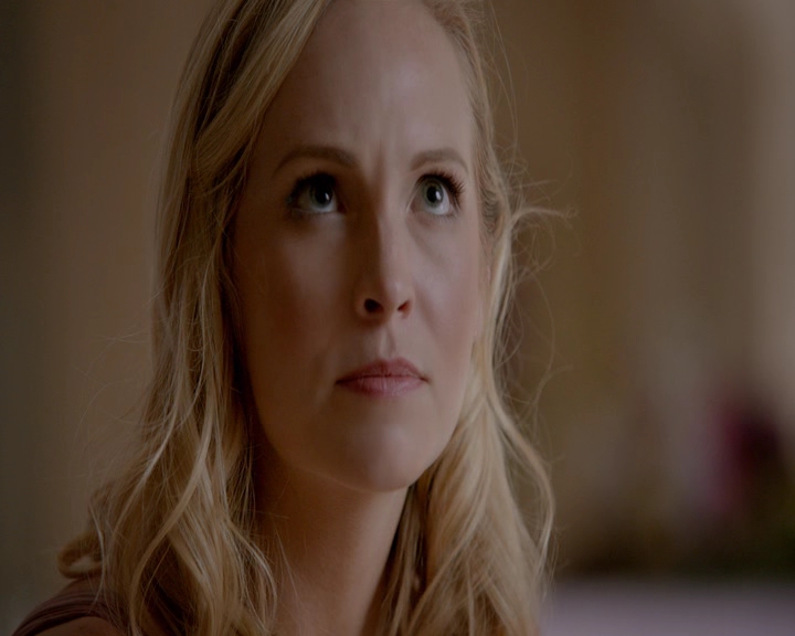 VampireDiaries-dot-nl_VampireDiaries-8x09TheSimpleIntimacyoftheNearTouch1771.jpg