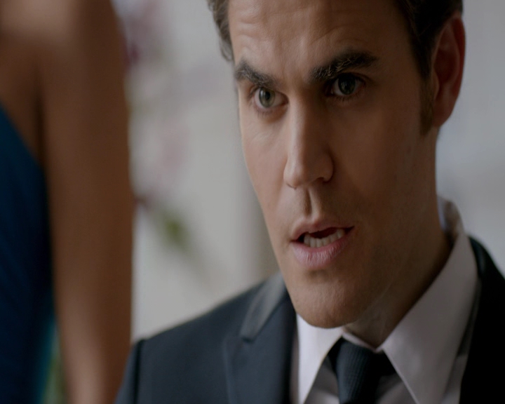 VampireDiaries-dot-nl_VampireDiaries-8x09TheSimpleIntimacyoftheNearTouch1777.jpg