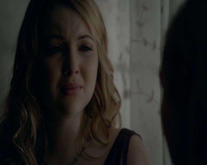 VampireDiaries-dot-nl_VampireDiaries-8x09TheSimpleIntimacyoftheNearTouch1905.jpg