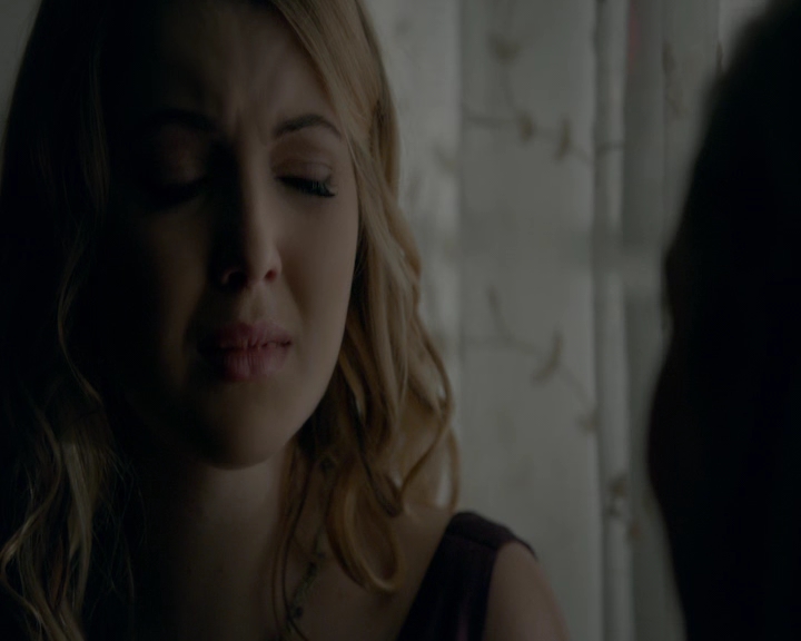 VampireDiaries-dot-nl_VampireDiaries-8x09TheSimpleIntimacyoftheNearTouch1925.jpg