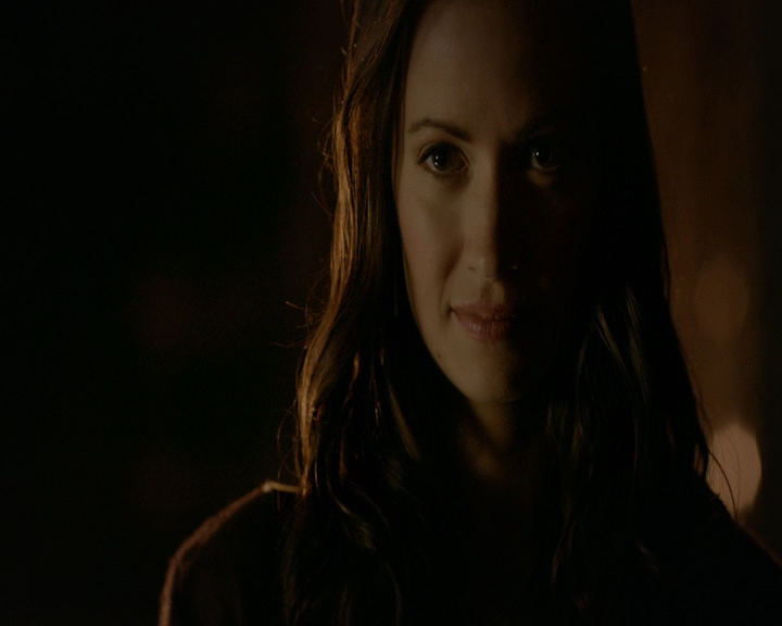 VampireDiaries-dot-nl_VampireDiaries-8x09TheSimpleIntimacyoftheNearTouch1968.jpg