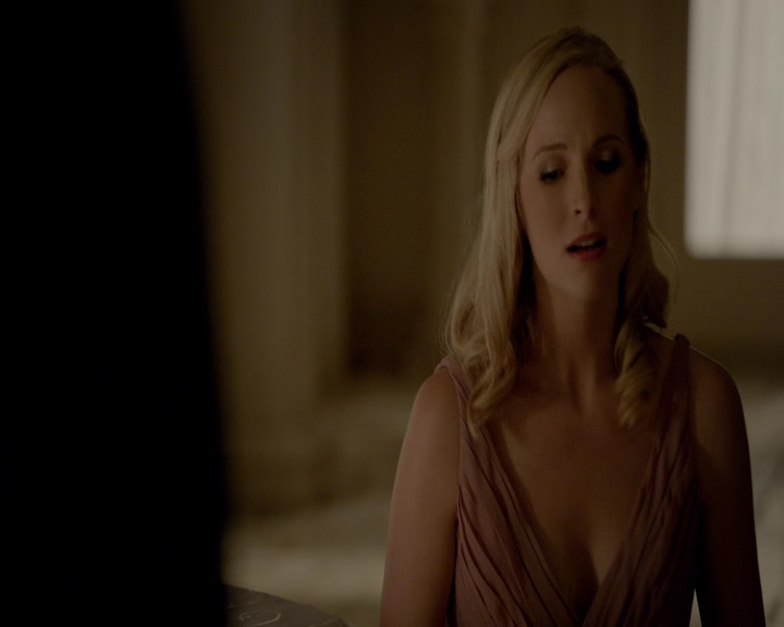 VampireDiaries-dot-nl_VampireDiaries-8x09TheSimpleIntimacyoftheNearTouch2026.jpg